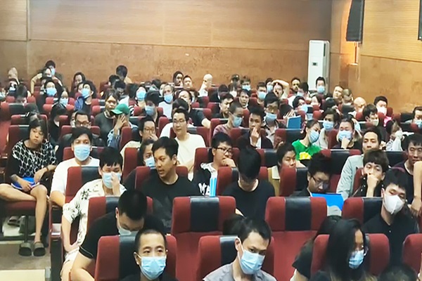 F2149F86 CB8D 4EE2 80DA 93AEE4AD85C8