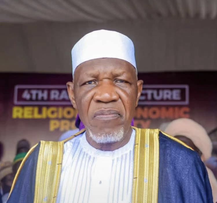 276ED28B 1621 48DE A9BD 7E94F9C54081