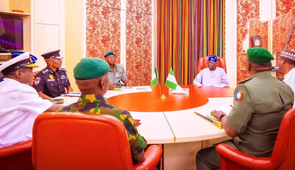 Tinubu meets Security Chiefs 1024x590