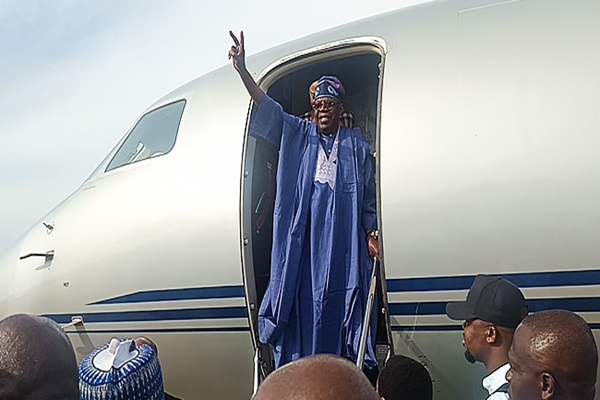 Tinubu arrives Abuja